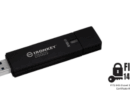 Der Kingston IronKey D500S ist der weltweit erste und einzige TAA-konforme, gemäß FIPS 140-3 Level 3 Hardware-verschlüsselte USB-Stick mit vertrauenswürdiger Lieferkette