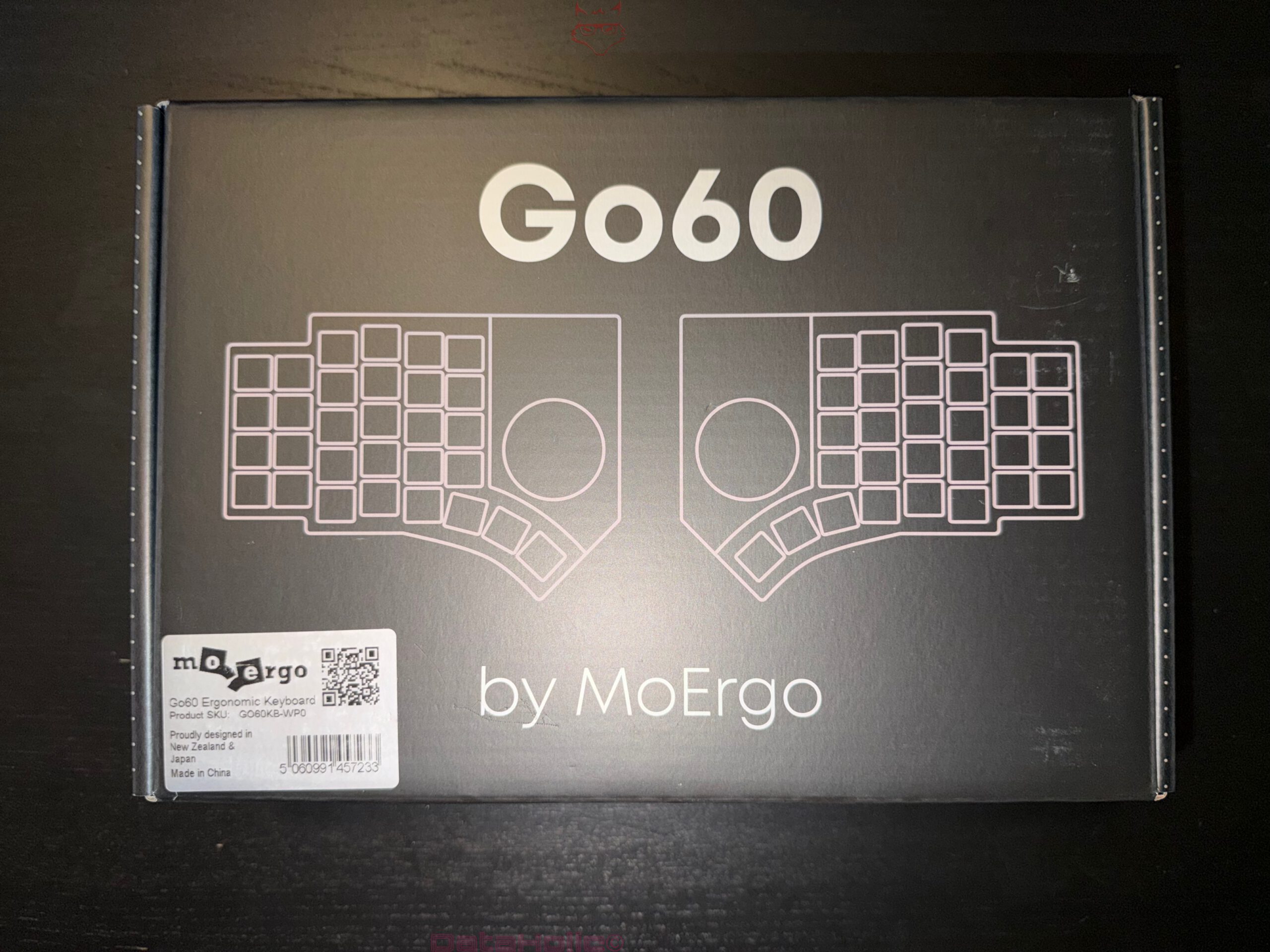 MoErgo Go60: Technical Unboxing of a Travel-Ready Split Keyboard ...