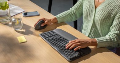 Logi Work Days vom 9. bis 20. März: Umfrage zeigt großen Bedarf an ergonomischen Lösungen im Arbeitsalltag